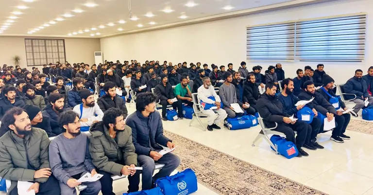 লি‌বিয়া থেকে দেশে আসা বাংলাদেশিরা